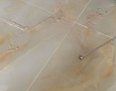 岳麓瓷砖空鼓维修公司分享粘合剂选择不当在瓷砖铺贴过程中可能导致以下问题